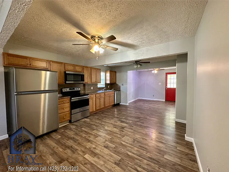 729 E Sullivan St — Photo 5