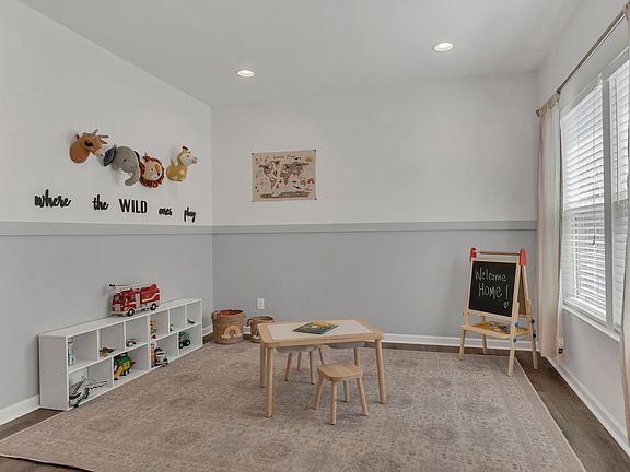 5th image of 1840 Amesbury Ln