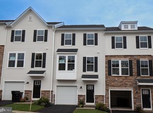 908 Magnolia Ln, Spring City, PA 19475