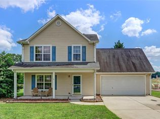102 Carter Ridge Dr, Reidsville, NC 27320