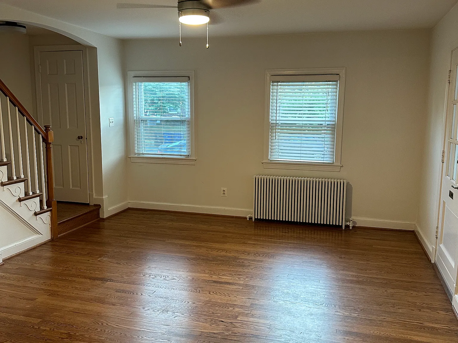 4 bed, 1651 sqft, $4,450 — Photo 2