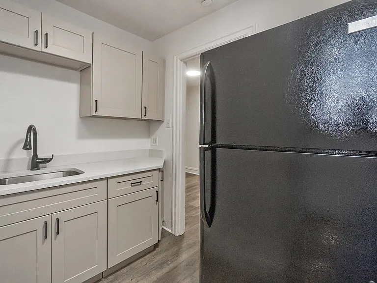 46 S 10th St #3 — Photo 12