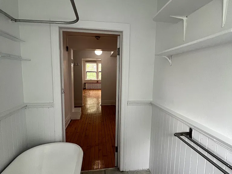 301 Wilbrod St #7 — Photo 25