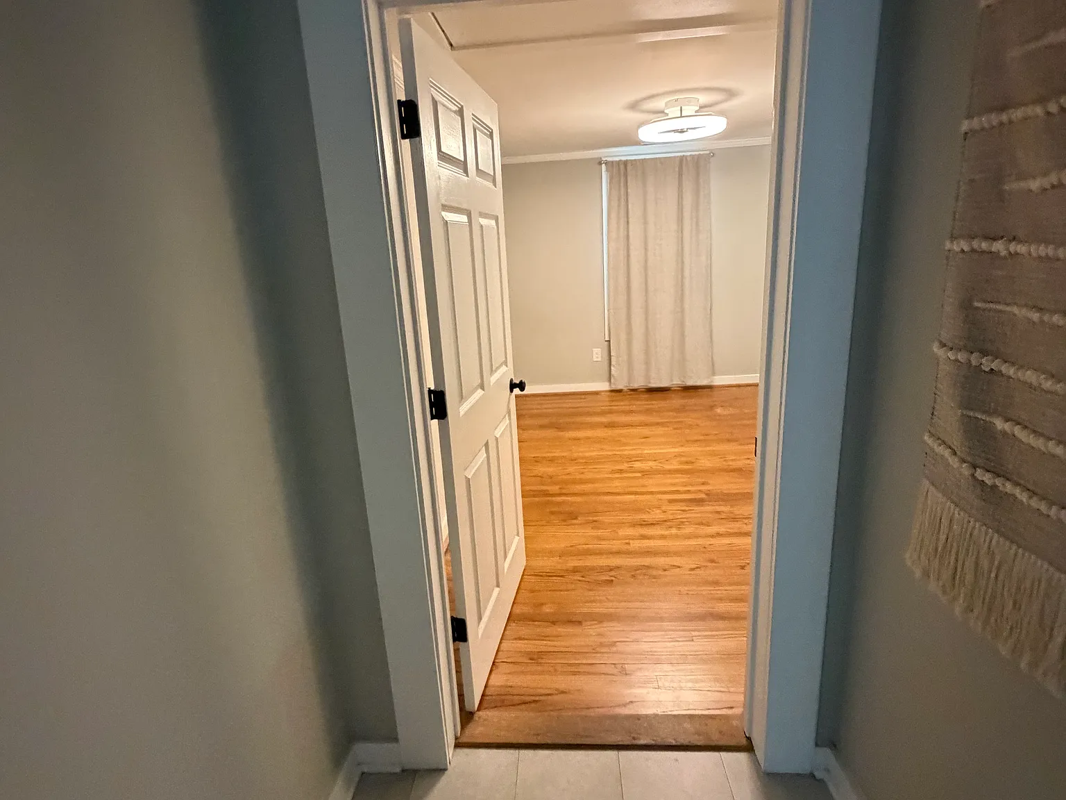 2 bed, 900 sqft, $1,200 — Photo 4