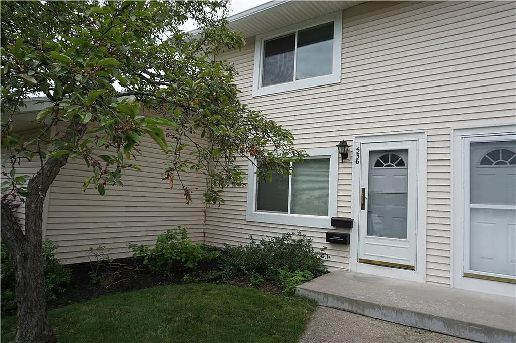 536 Eastbrooke Ln photo 1