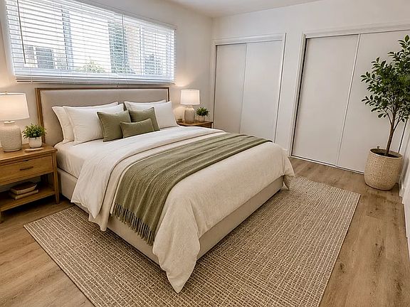 4th image of 12207 Riverside Dr #106