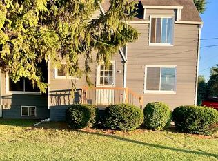 2027 W Samaria Rd, Temperance, MI 48182