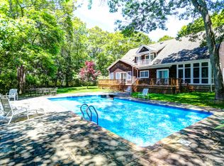 11 Forest Xing, Southampton, NY 11962