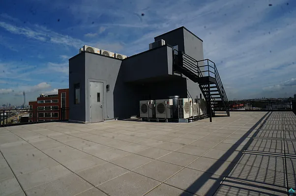 Rented by EXR | media 19