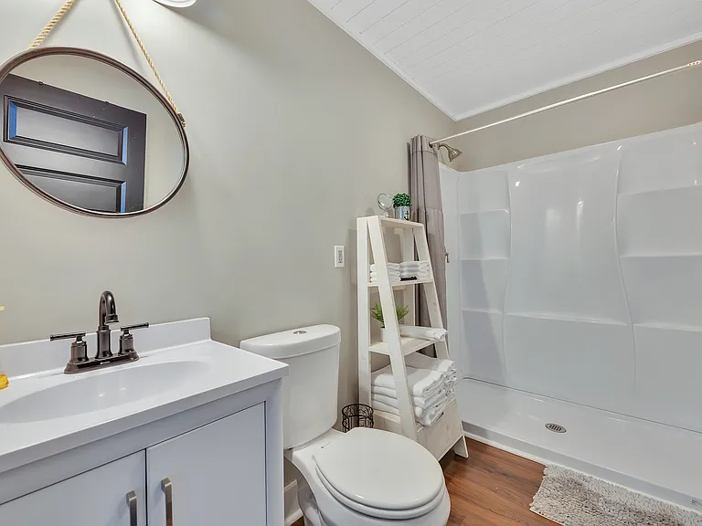 117 Summer Breeze Ln — Photo 46