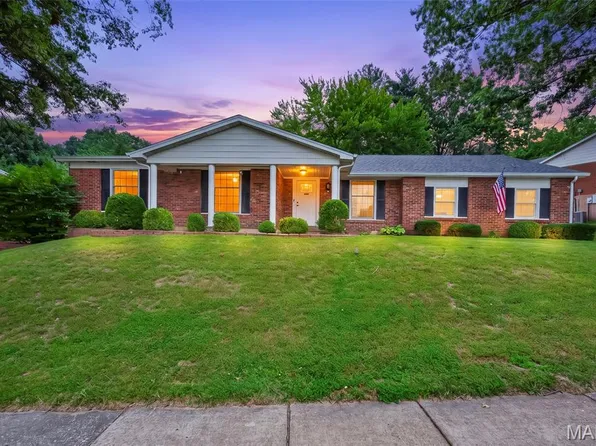 4741 Melissa Jo Ln, Saint Louis, MO 63128