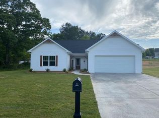 106 Grizzly Trl, Carrollton, GA 30117