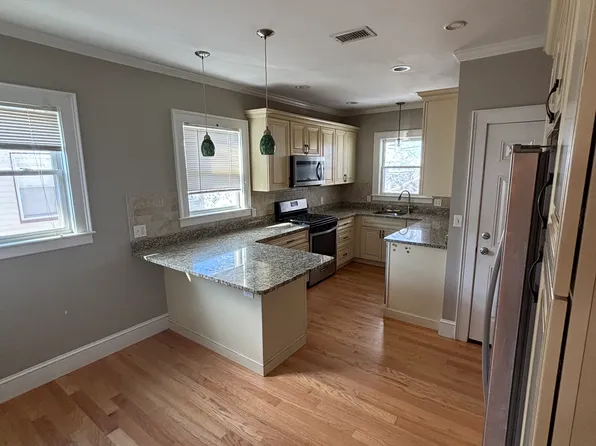 109 W Neptune St #3, Lynn, MA 01905