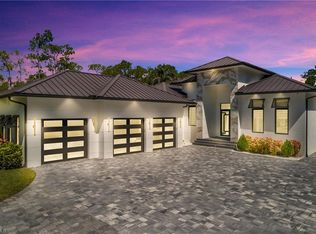 5847 English Oaks Ln, Naples, FL 34119