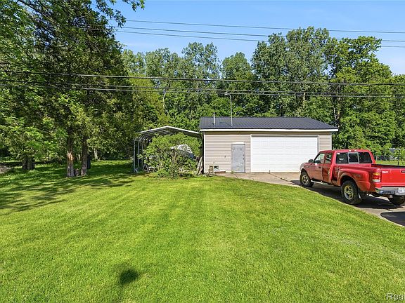 3rd image of 11583 Cape Cod St