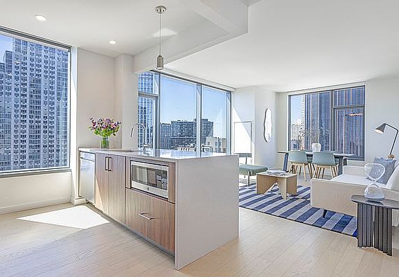 3rd image of 196 Willoughby St APT 23U