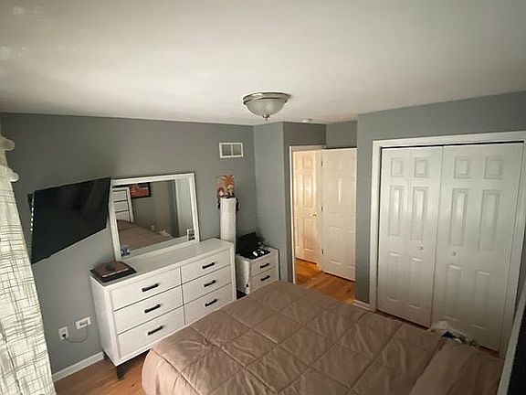 2nd image of 306 Silver Hill Rd