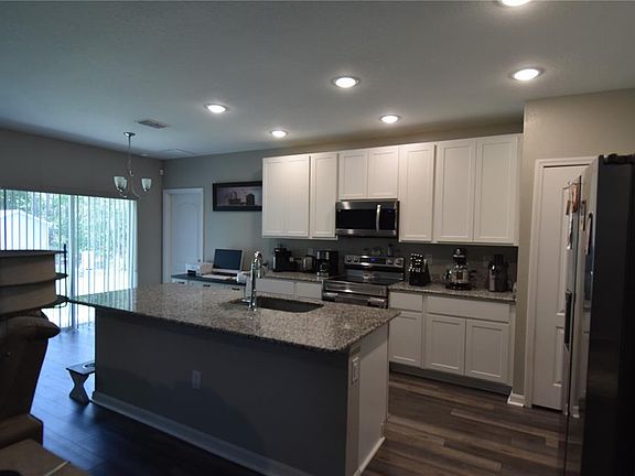 5th image of 14241 Ravine Ave