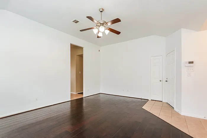 1015 Bahia Vista Dr — Photo 2