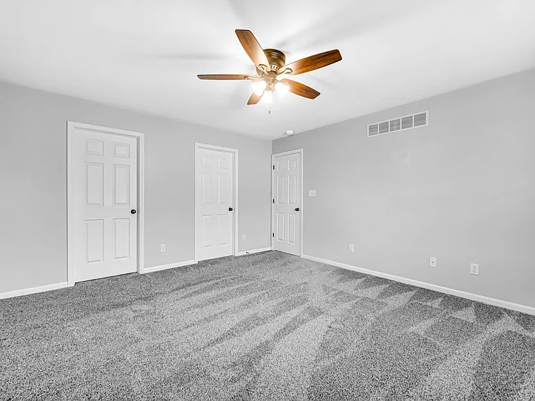 7511 E 111th Ln — Photo 5