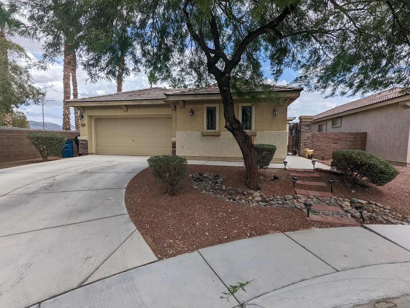 8148 Slate Falls St — Photo 1