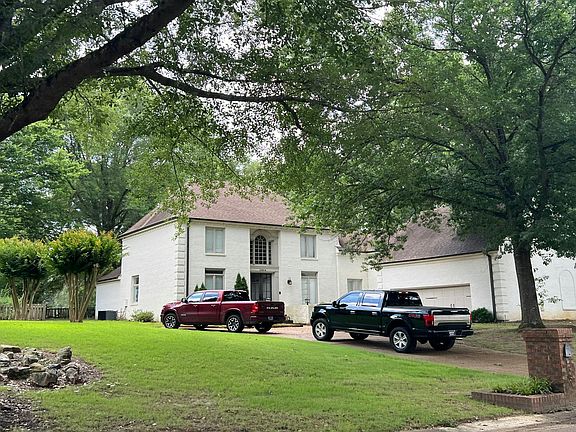 3rd image of 2864 Levee Oaks W