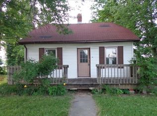 620 W Lovers Ln, Scottsburg, IN 47170
