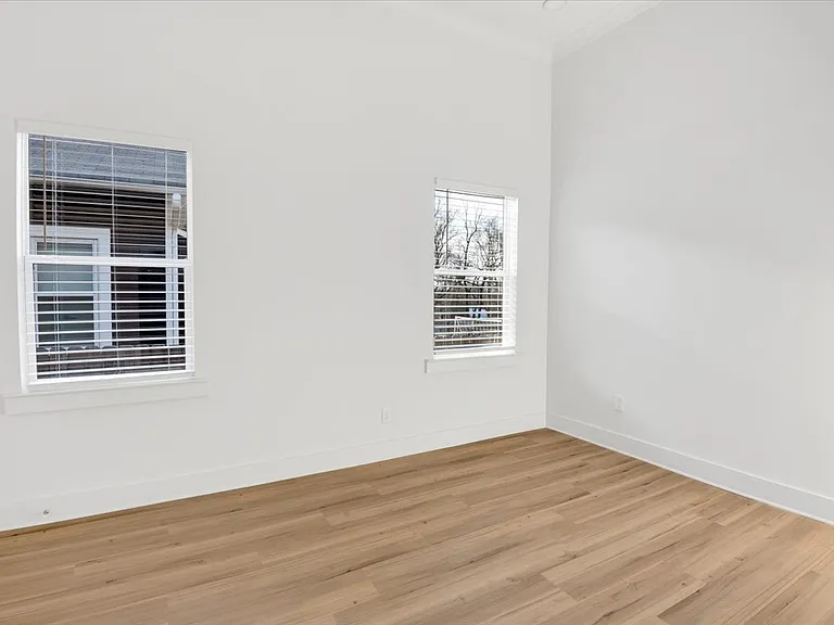 4404 5th Ave S — Photo 15