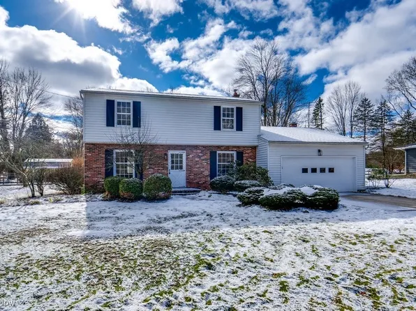 4366 Ridgewood Rd, Akron, OH 44321