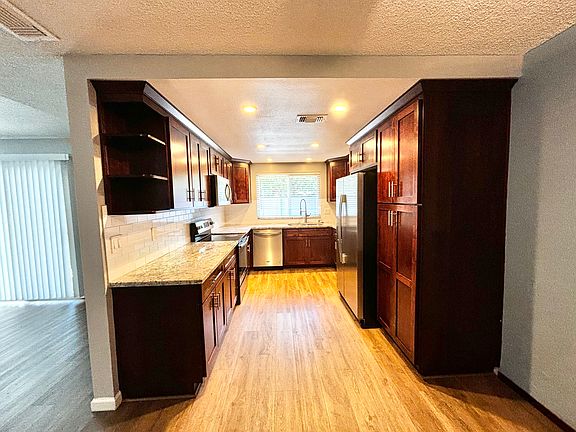 2nd image of 6407 Creekbed Ln