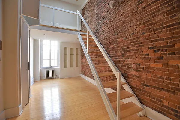 Rented by Bold New York | media 37