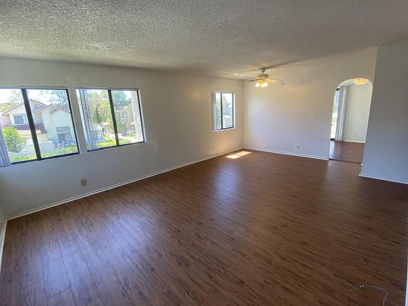 2nd image of 4304 Avenida Lorenzo APT D