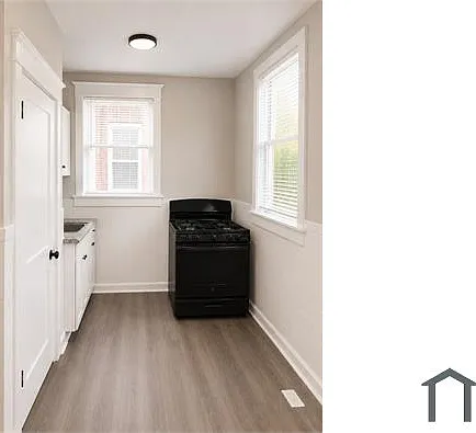 5335 Bancroft Ave #2W — Photo 6