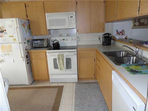 2nd image of 2601 Village Blvd APT 202