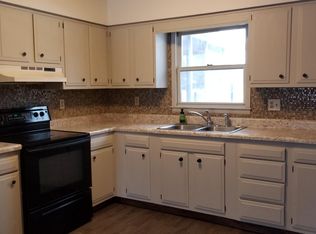 536 Cedar Dr, Metamora, IL 61548