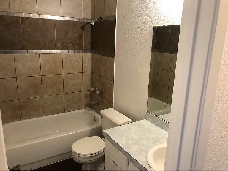 802 Florence Rd #B — Photo 9