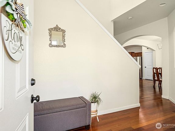 5th image of 4915 NE 5th Street