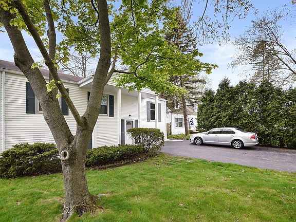 4th image of 1318 Golf Ave