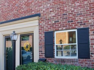 2530 E North St APT 9, Greenville, SC 29615