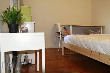 Rented by Rennit Inc.