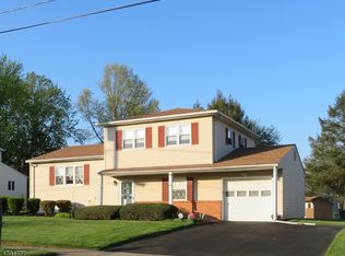 115 Pleasant View Rd, Hackettstown, NJ 07840