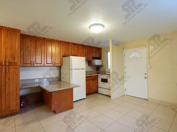 1126, 2024 Fern St APT A3, Honolulu, HI 96826
