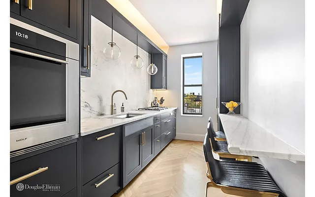 Sold by Douglas Elliman | media 14