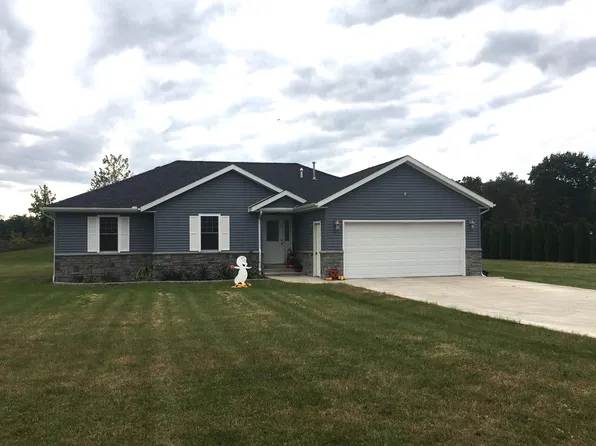 5093 E State Road 8, Knox, IN 46534