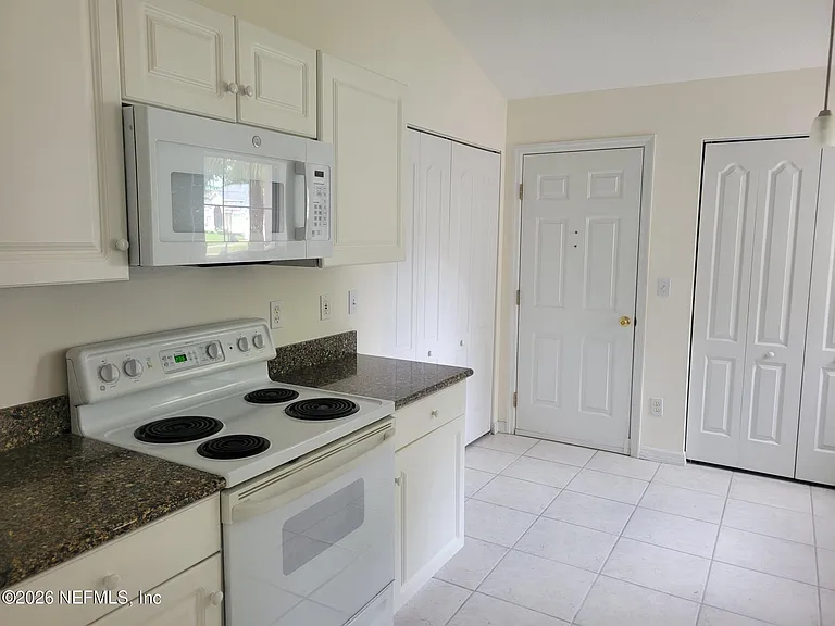 1121 Compass Row — Photo 6