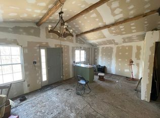 41 Butterfly Ln, Sandstone, WV 25985