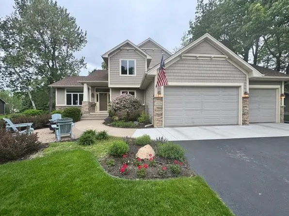 15224 Swallow St NW, Andover, MN 55304