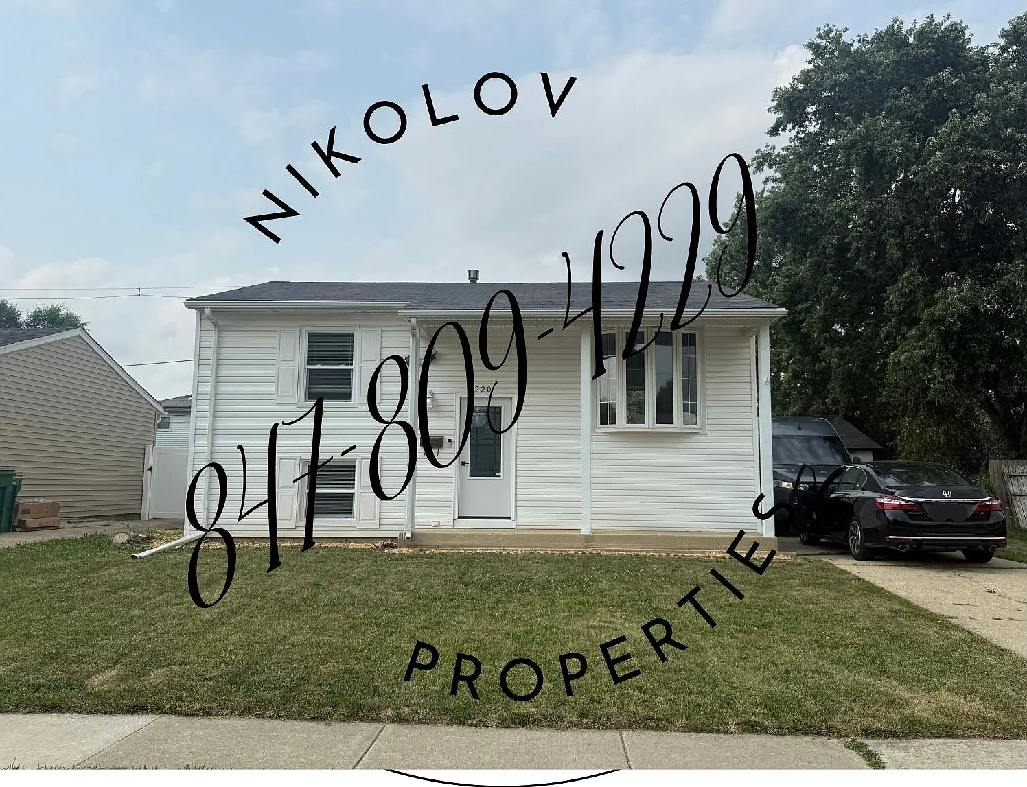 4 bed, 1.5 bath, $3,000 — Photo 1
