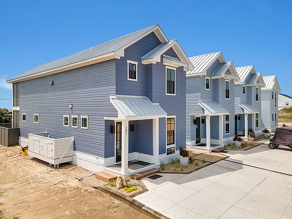 5th image of 147 W Gulf Beach Dr
