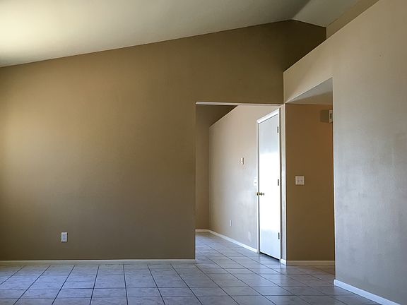 4th image of 4717 N 87th Ave